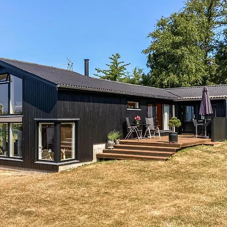 Holiday home Stunning In With House Sea View Ebeltoft